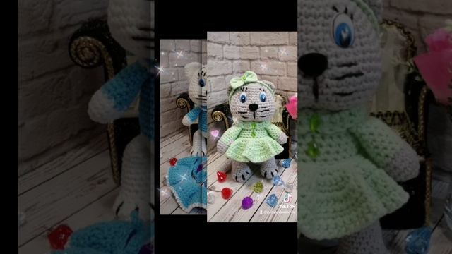 Кошечки амигуруми ручной работы 20 см.