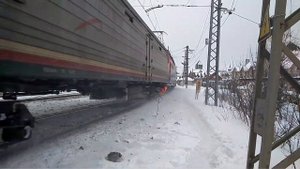 Электровоз ЧС7-004 с пассажирским поездом №375Я "Воркута-Москва".