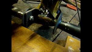 ОТРЕЗНОЙ СТАНОК ИЗ БОЛГАРКИ С МЕХАНИЗМОМ ПРОДОЛЬНОЙ ПРОТЯЖКИ