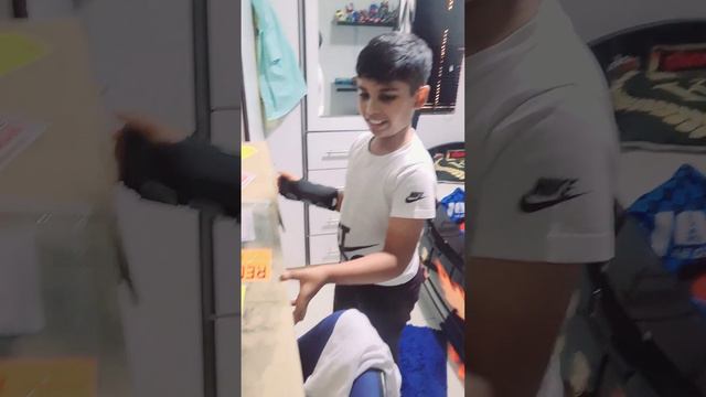 Unboxing a Fender Squier Classic Vibe 50s Telecaster смотреть онлайн