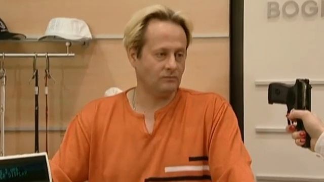 Отзывчивый продавец | 6 кадров смотреть онлайн