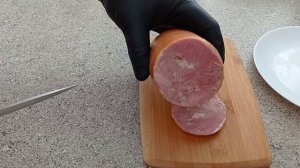 Ветчина консервированная в банке.
(экспериментальный продукт)