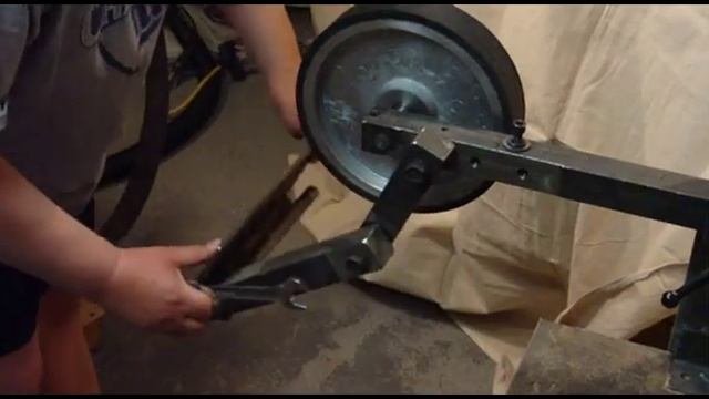 Шлифовальный ленточный станок Гриндер   . DIY Belt 2x72 Grinder