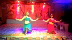 Индийский танец "Money-money". Пузенко Лилия и Берёзкина Евгения.