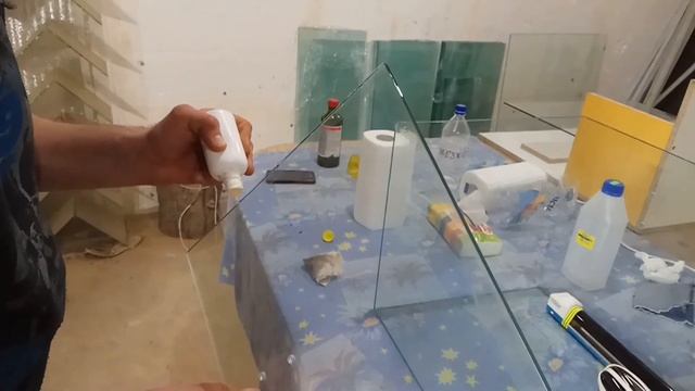 Торговый островок Процесс изготовления. Витрина из клееного стекла своими руками.