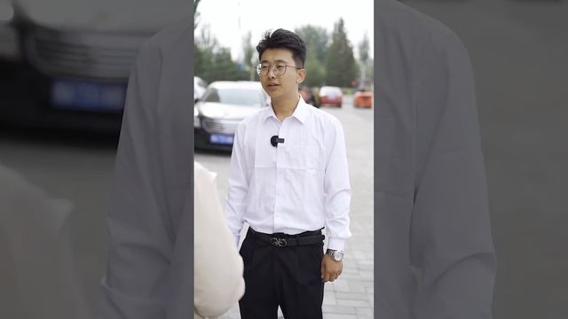 小夥被網戀女友騙掉所有財產，打叫車回家竟然想逃單，還好美女老闆好心給他錢回家【郭亞利】 смотреть онлайн