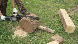 Что сможет распилить самодельная электропила из болгарки. И это еще не предел