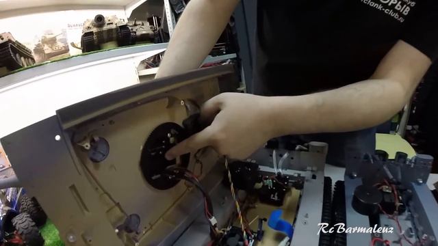 Тяжёлые Танки на Радиоуправлении German Tiger Taigen 1/16 смотреть онлайн