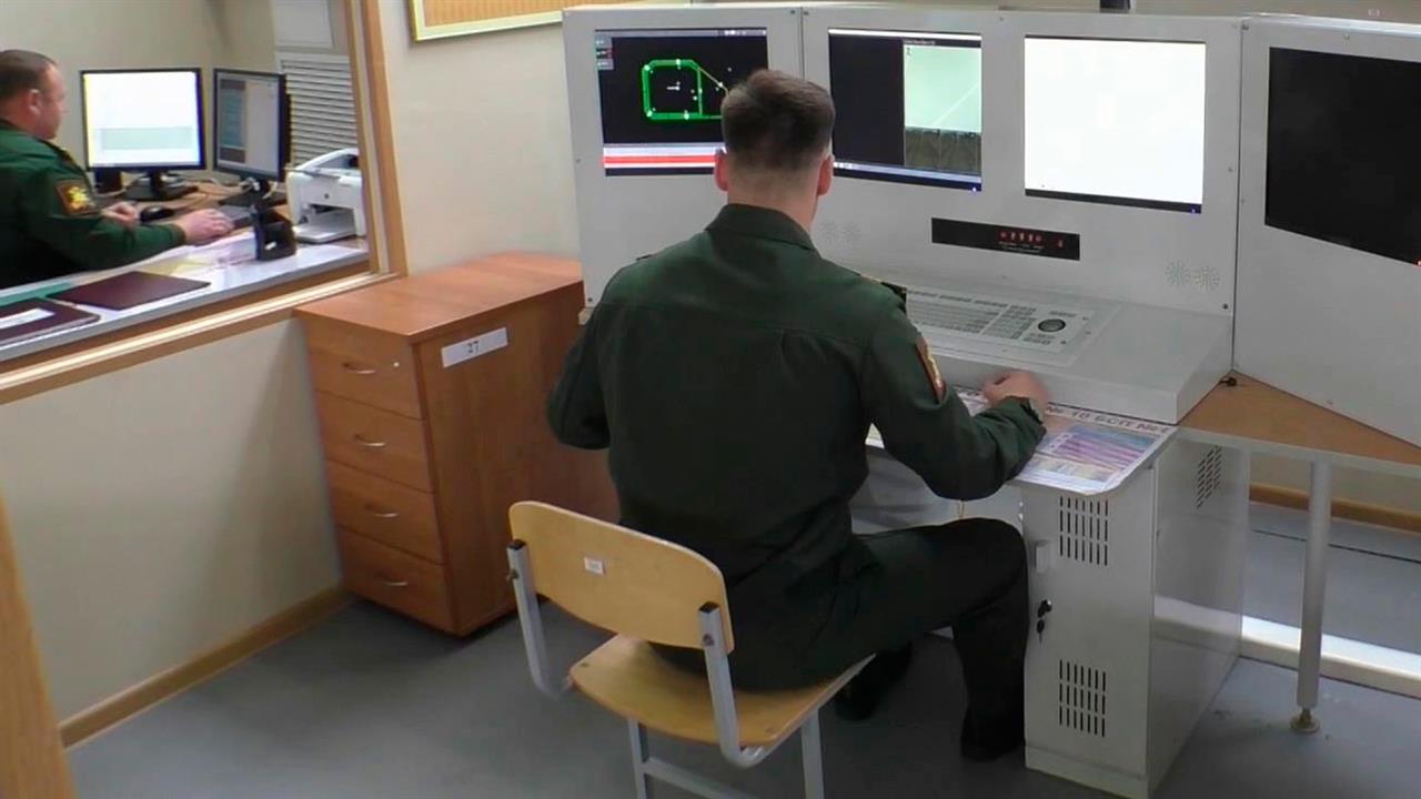 Выпускники Военной академии Ракетных войск стратегического назначения сдают экзамены