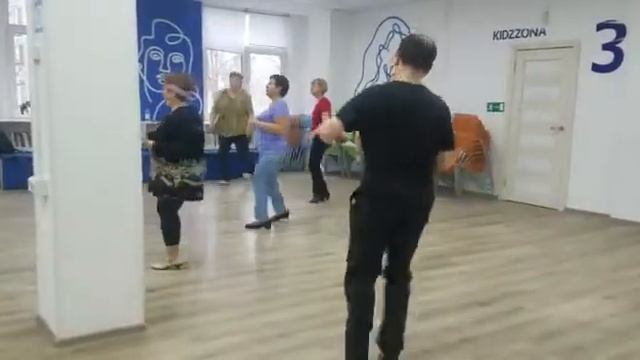 Танцы в рамках проекта «Московское долголетие»