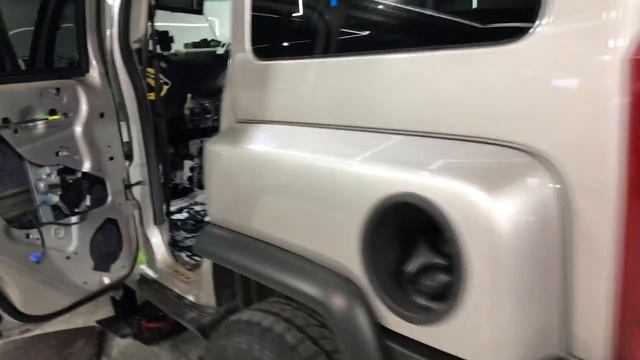 Hummer H3 обзор заводской шумоизоляции и установка дополнительных шумоизоляционных материалов в авт