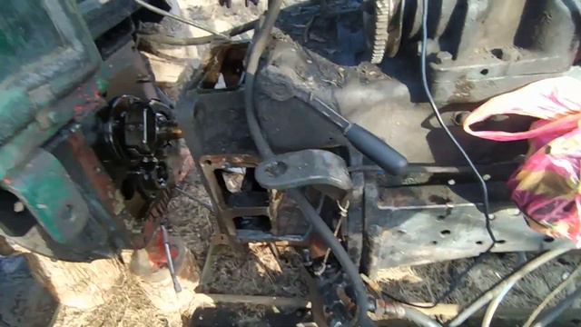 Заміна вала промежуточного привода ВОМ, ЮМЗ -6 смотреть онлайн