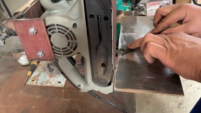 Гриндер из ленточный шлифовальной машинки смотреть онлайн