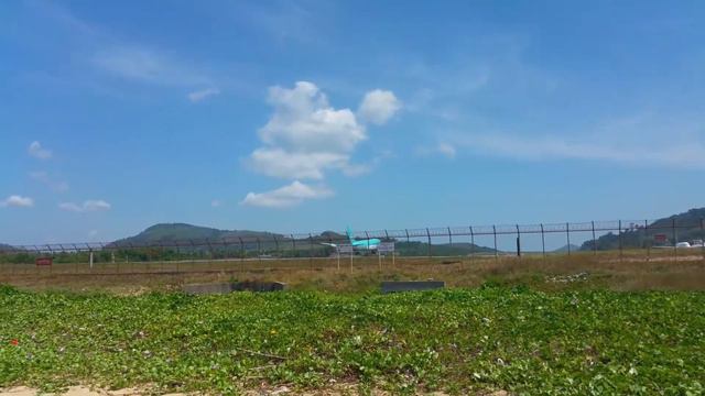 Beautiful blue - Pagas Fly Boeing 767-300 VP-BOY landing Phuket 28 January 2017 смотреть онлайн