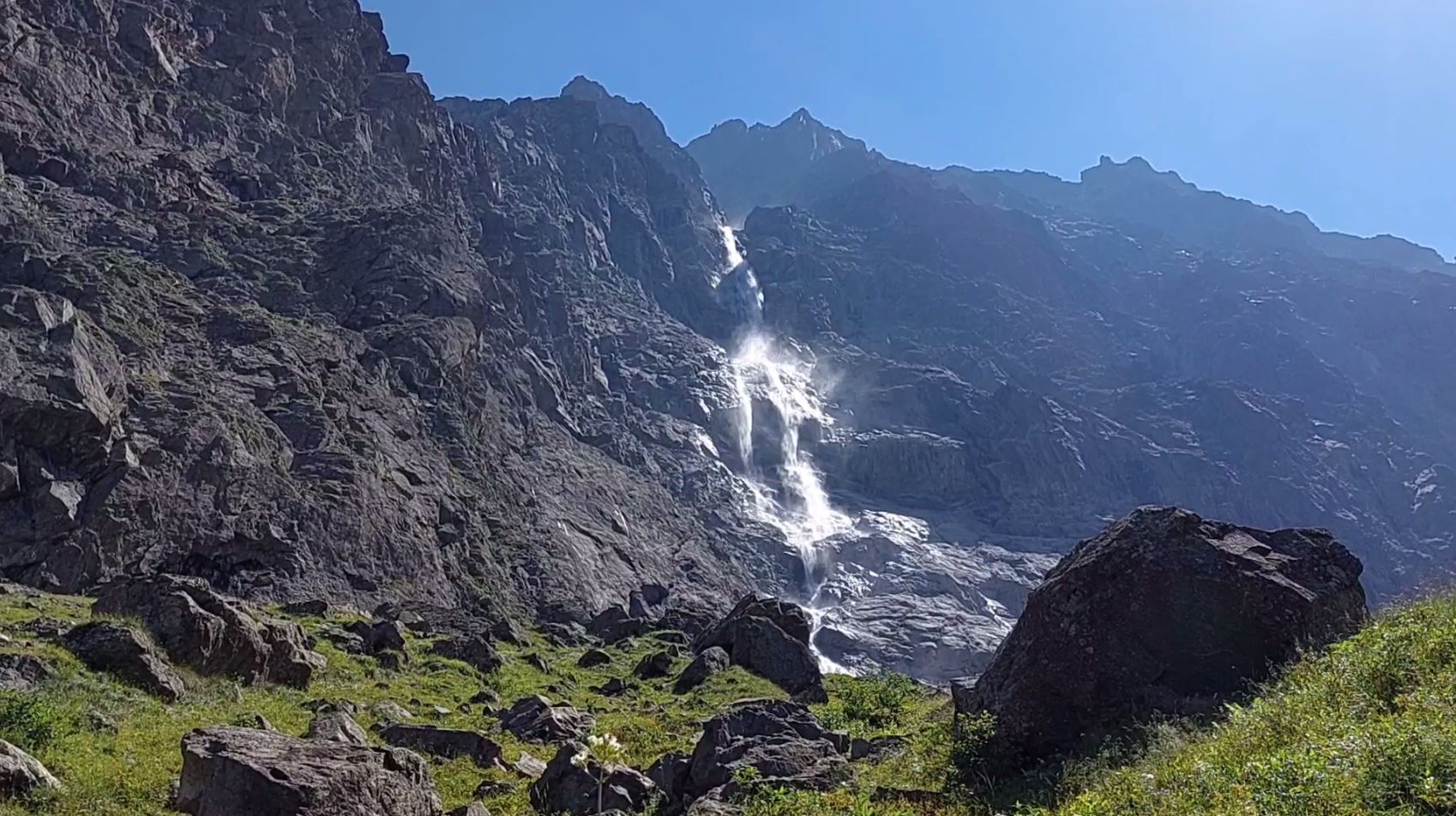 Мидаграбинские водопады в Северной Осетии