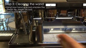 Кофемашины NUOVA SIMONELLI Aurelia II - Очистка с помощью моющего средства (русские субтитры)