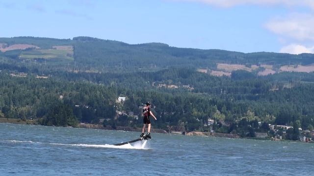Пролетая над водой! смотреть онлайн