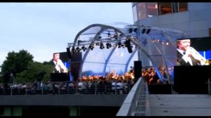 Стеклянная мануфактура Дрезден VW Phaeton