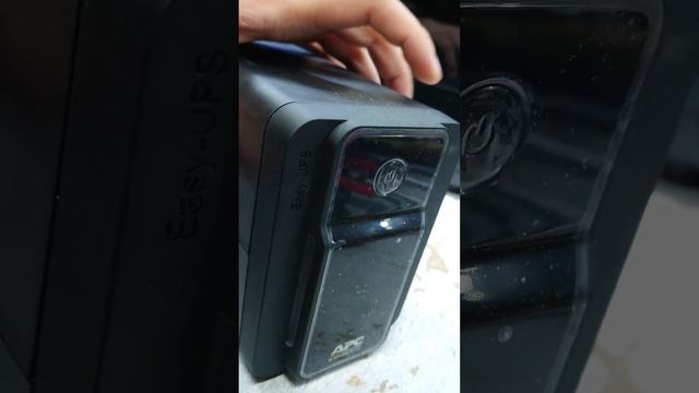 APC BVX700LI-GR SN:// 9B2128A01296 FAILURE Part 1 смотреть онлайн