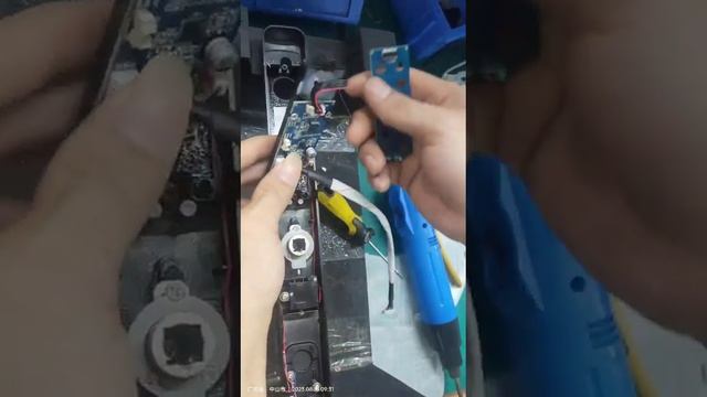 Установка биометрического электронного дверного замка S608