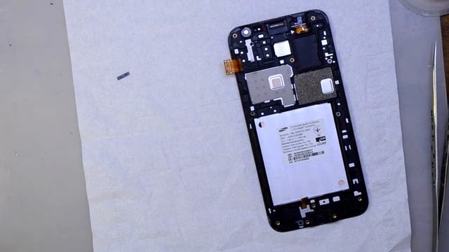Samsung J200 замена коннектора дисплея смотреть онлайн