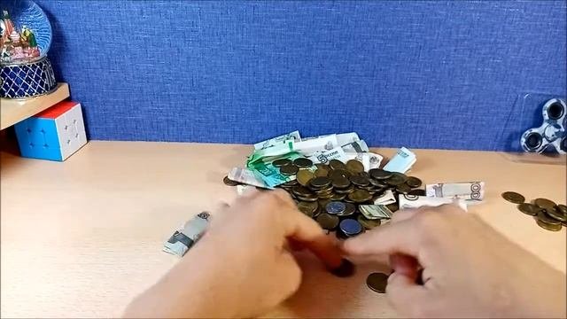 Вскрыл копилку!