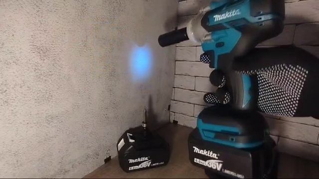 Гайковерт аккумуляторный Makita