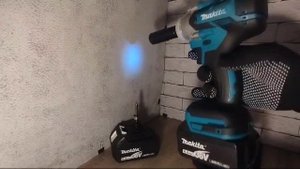 Гайковерт аккумуляторный Makita
