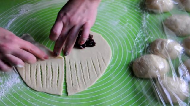 ИЗУМИТЕЛЬНЫЕ БУЛОЧКИ С ВАРЕНЬЕМ
