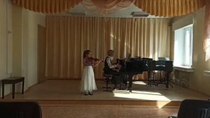 Виктория Тарасенко (скрипка)       А. Гречанинов - "Весельчак".