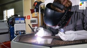 Маска Aurora SUN-9 DYNAMIC - сварка с естественной цветопередачей