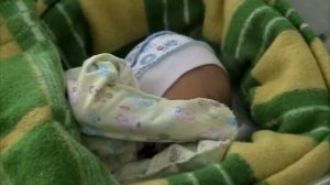 Мать бросила его, и миллионеры усыновили его. Спустя годы случилось невероятное!