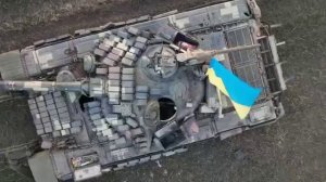 Когда нет возможности взять технику трофеем ее сжигают метким броском гранаты с дрона