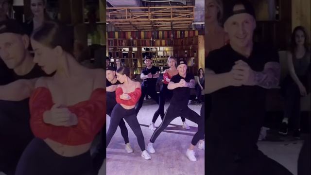 Выступление в ночном клубе. Бачата смотреть онлайн