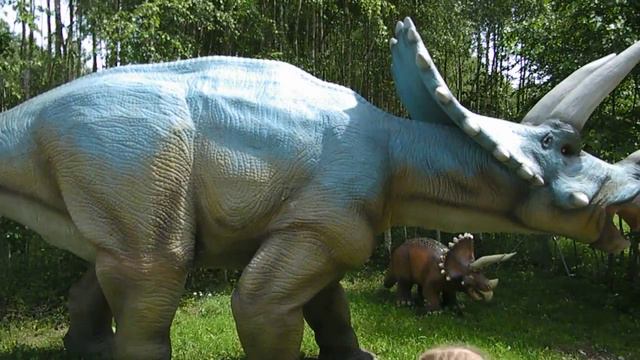 ДИНОЗАВРЫ смотреть онлайн