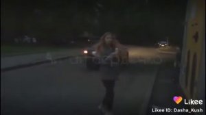 на асфальте белым мелом