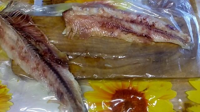 Как правильно чистить селедку! (быстрый и легкий способ) смотреть онлайн