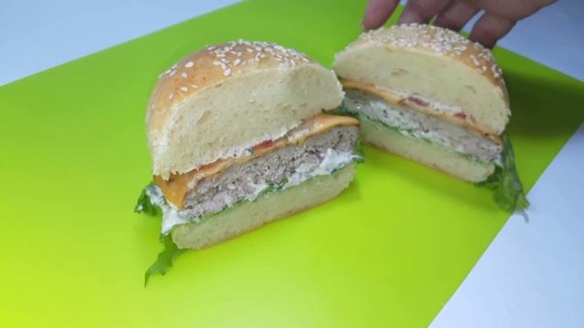 Как приготовить  вкуснейший бургер дома  / Быстро и вкусно / Классический бургер ! Бургер рецепт !