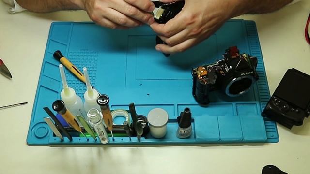 How To Demo : Repairing a Nikon D5500 Flash смотреть онлайн