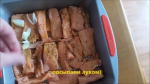 Кета с картофелем в сметано-чесночном соусе