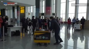 Робота уборщика презентовали в аэропорту Астаны