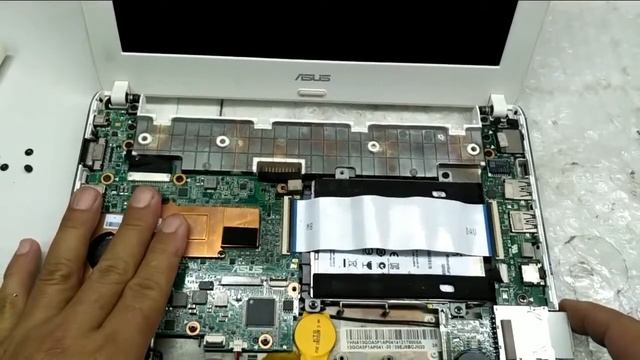 How to disassemble Asus Eee PC R052C notebook смотреть онлайн