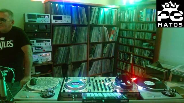 O SOM DAS DISCOTECAS 38 com DJ PC MATOS смотреть онлайн