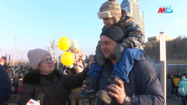 Волгоградская Масленица встретила гостей в маске смотреть онлайн
