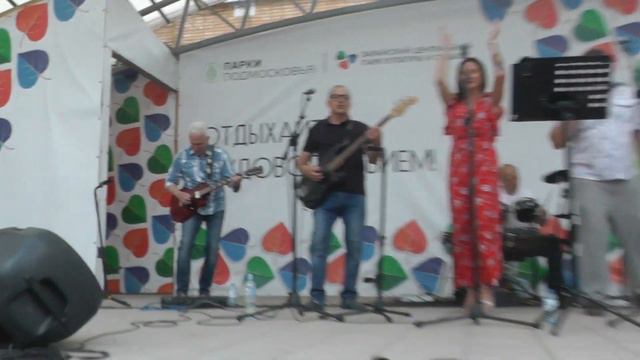 "Эй, красотка" - ВИА "Ретроном". Автор музыки и слов: Кузьмин В.Б. смотреть онлайн