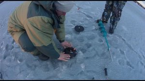 ЗИМНЯЯ РЫБАЛКА!!!Ловля подлещика...Озернинское Водохранилище (1 часть)