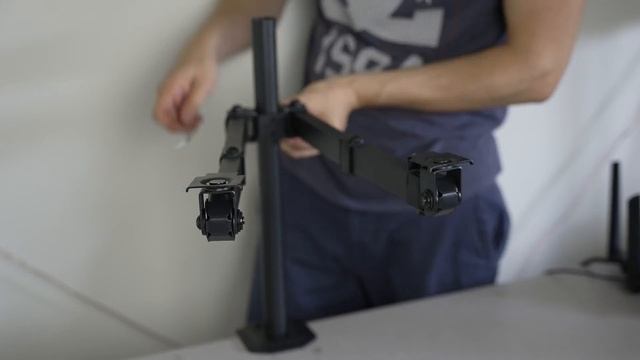 Perlegear Dual Monitor Desk Mount! (Premium Package) смотреть онлайн