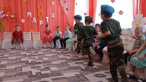 Танец Шамиля в детском саду. Танец 🕺 солдат. Наш красавчик 🥰🤩