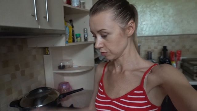 4.07 ПОЧЕМУ МЫ ЗАЛИПАЕМ НА БЛОГЕРОВ смотреть онлайн