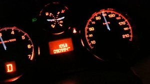 performans 0 a 100km/h ( Peugeot 207 1.6 VTi 120ch top speed ) peperiksaan